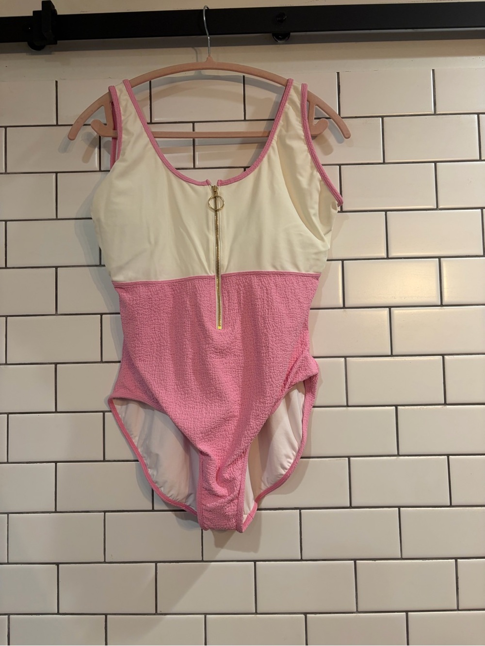 Hermoza Pink-Trim Cream Top Swimwear